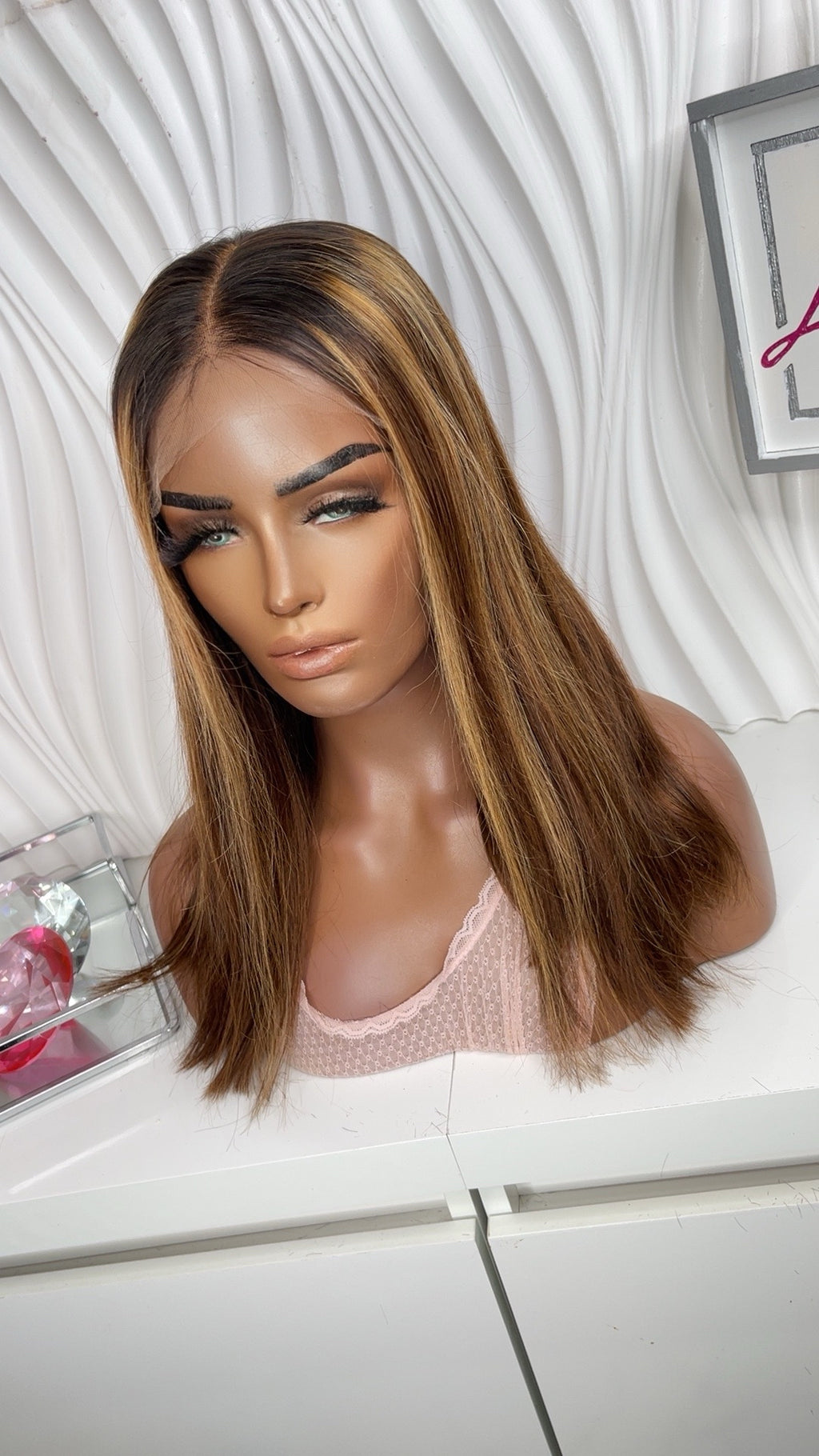 Brown Blunt Cut w/ Highlights